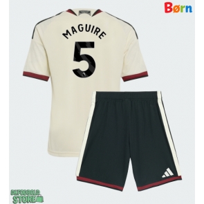 Manchester United Harry Maguire #5 Replika Babytøj Tredje sæt Børn 2026-27 Kortærmet (+ Korte bukser)